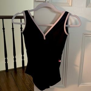 Yumiko Alicia, black with light pink trim, small